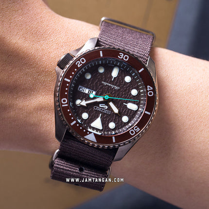 Seiko 5 Sports SRPD85K1 5KX Chocolate SKX Sports Style Automatic Brown Dial Brown Nylon Strap