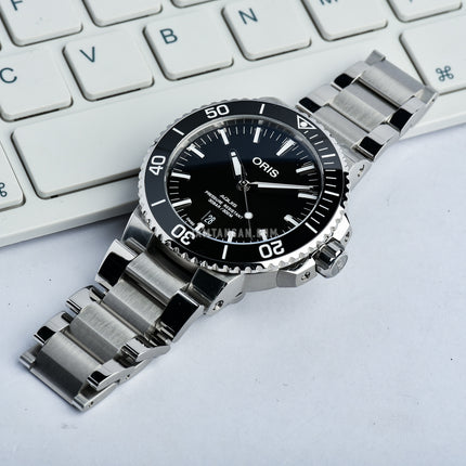 Oris Aquis 01-733-7730-4134-07-8-24-05PEB Date Black Dial Stainless Steel Strap