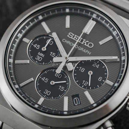 Seiko Chronograph SSB455P1 Men Discover More Grey Dial Stainless Steel Strap