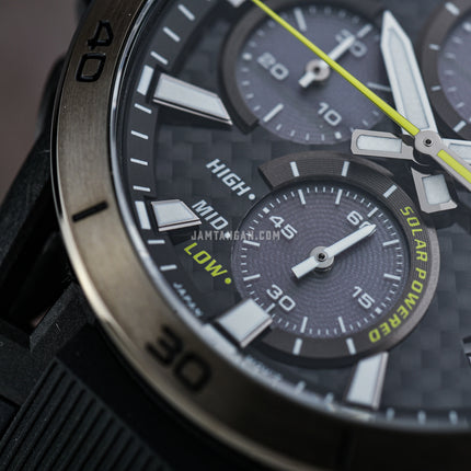 Casio Edifice EQS-960PB-1AVUDF Sospensione Black Carbon Fiber Dial Black Rubber Band