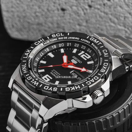 Seiko 5 Sports SRP685K1 Automatic Black Dial Stainless Steel Strap