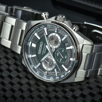 Seiko Chronograph SSB405P1 Essentials Green Dial Stainless Steel Strap