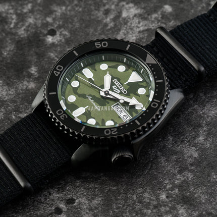 Seiko 5 Sports SRPJ37K1 SKX Street Style Yuto Horigome Automatic Black Nylon Strap