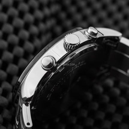 Seiko Chronograph SRW003P1 Black Dial Stainless Steel Strap