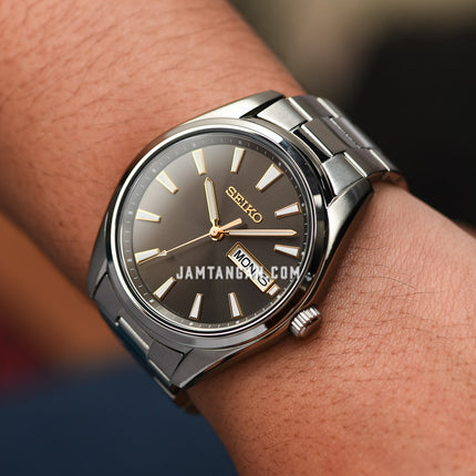 Seiko SUR343P1 Men Dark Grey Sunray Dial Stainless Steel Strap