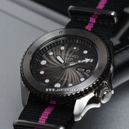 Seiko 5 Sports SRPF65K1 Naruto & Boruto Boruto Uzumaki Model Dual Tone Nylon Strap Limited Edition