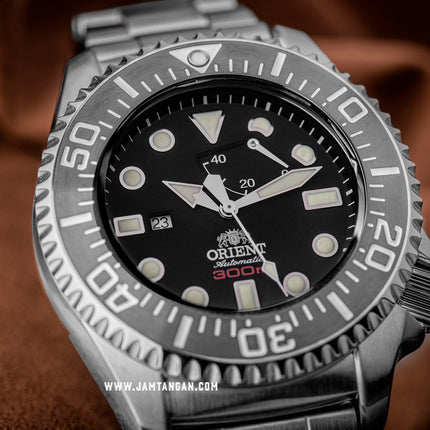 Orient SEL02002B Automatic Power Reserve Divers 300M Stainless Steel