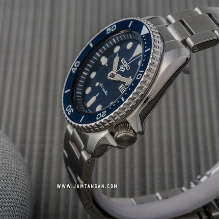 Seiko 5 Sports SRPD51K1 5KX SKX Sports Style Automatic Blue Dial Stainless Steel Strap