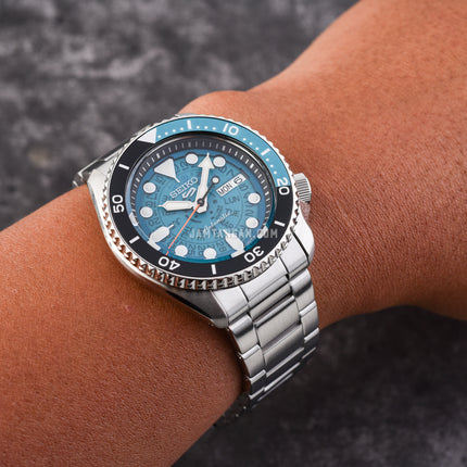 Seiko 5 Sports SRPJ45K1 Time Sonar SKX Sports Style Blue Dial Stainless Steel Strap