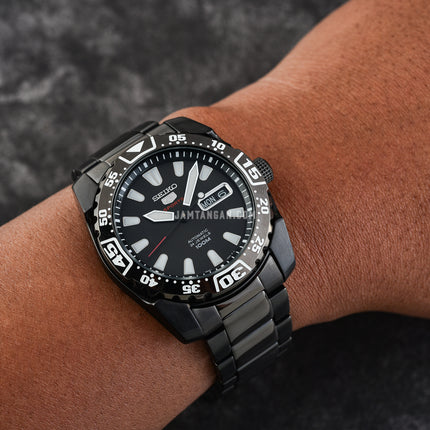 Seiko 5 Sports SRP169K1 Automatic Black Dial Black Stainless Steel Strap