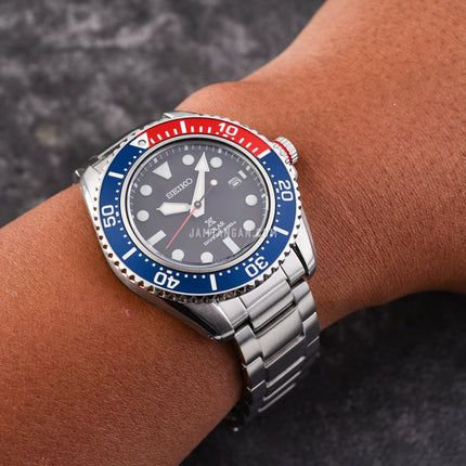 Seiko Prospex SNE591P1 Solar Divers 200M Pepsi Black Dial Stainless Steel Strap