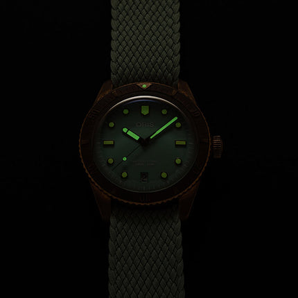 Oris Divers Sixty-Five 01-733-7771-3157-07-3-19-03BRS Cotton Candy Green Dial Green Nylon Strap