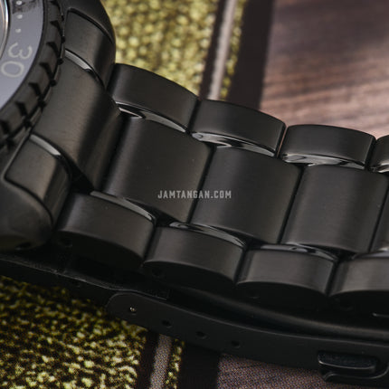 Seiko Prospex SRPK43K1 King Turtle Black Series Night Vision Diver Black Stainless Steel Strap