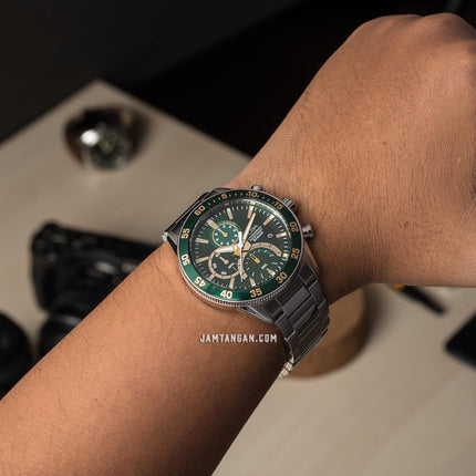 Alba Active AM3889X1 Chronograph Men Green Dial Stainless Steel Strap