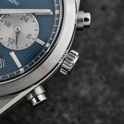 Seiko Chronograph SSB453P1 Men Discover More Blue Dial Stainless Steel Strap