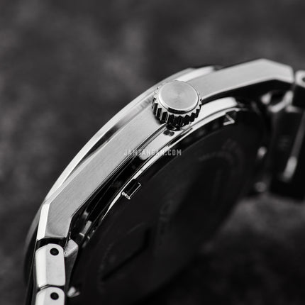 Seiko Classic SUR557P1 Men Black Dial Stainless Steel Strap
