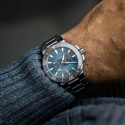 Oris Aquis 01-761-7765-4185-SET Dat Watt Northern Hemisphere Stainless Steel Strap LIMITED EDITION