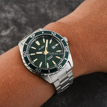 Alba Active AG8L21X1 Men Green Patterned Dial Stainless Steel Strap