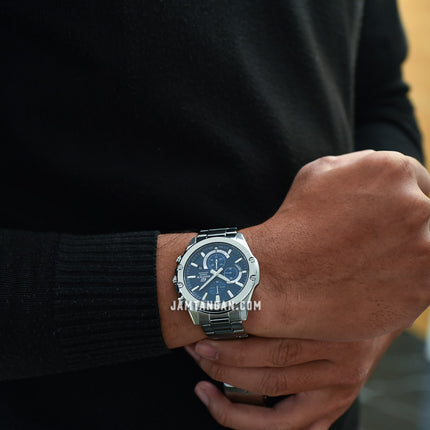 Casio Edifice EFR-S567D-2AVUDF Chronograph Men Blue Dial Stainless Steel Band