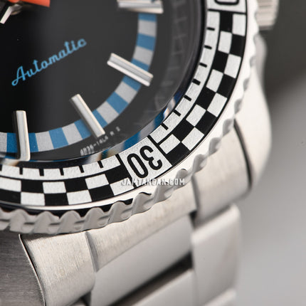 Seiko 5 Sports SRPK67K1 5KX SKX Checker Flag Black Dial Stainless Steel Strap Special Edition