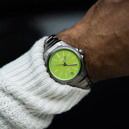 Oris Pro Pilot X Kermit Edition 01-400-7778-7157-SET Automatic Green Dial Titanium Strap