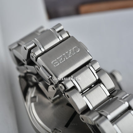 Seiko Ladies SUR579P1 Discover More Crystal Mother Of Pearl Dial Stainless Steel Strap