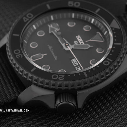 Seiko 5 Sports SRPD79K1 5KX SKX Sports Style Automatic Black Dial Black Nylon Strap