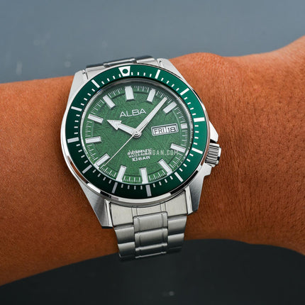 Alba Mechanical AL4713X1 Automatic Men Green Dial Stainless Steel Strap