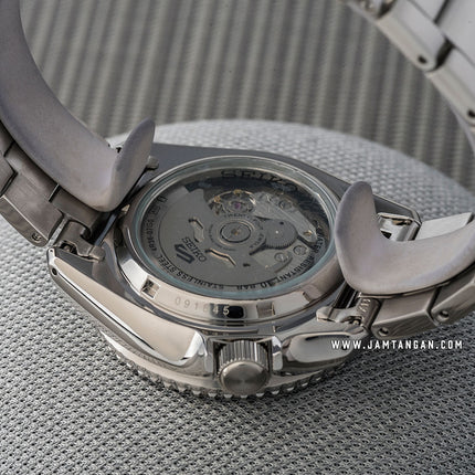 Seiko 5 Sports SRPD57K1 5KX SKX Sports Style Automatic Black Dial Stainless Steel Strap