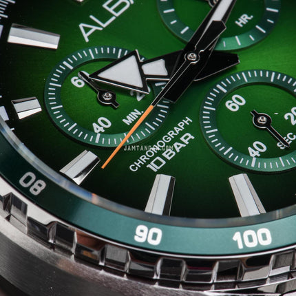 Alba Signa AX7007X1 Men Chronograph Green Dial Stainless Steel Strap