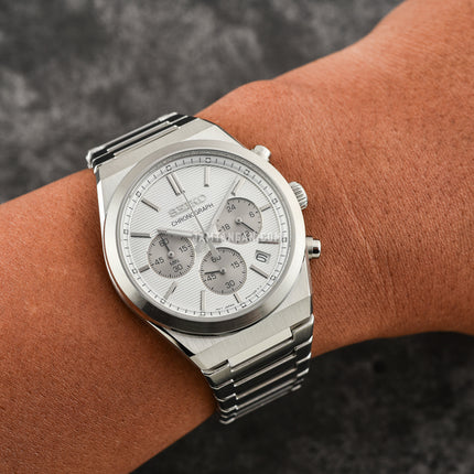 Seiko Chronograph SSB451P1 Men Discover More Silver Dial Stainless Steel Strap