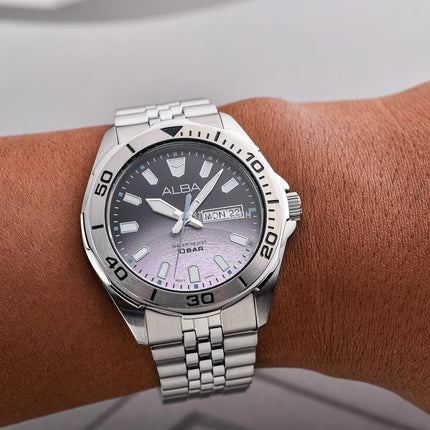 Alba Active Gravity AV3577X1 Men Gradient Dial Stainless Steel Strap