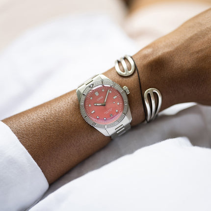 Oris Divers Sixty Five 01-733-7771-4058-07-8-19-18 Cotton Candy Red Dial Stainless Steel Strap