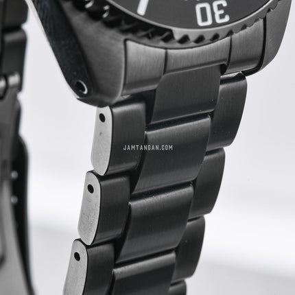 Seiko Prospex SNE599P1 Sea Solar Diver Black Dial Black Stainless Steel Strap