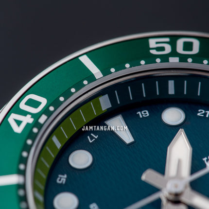 Seiko Prospex SFK003J1 Sumo Hulk GMT Solar Green Dial Stainless Steel Strap