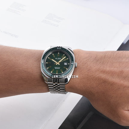 Alba Active AS9T77X1 Men Green Dial Stainless Steel Strap