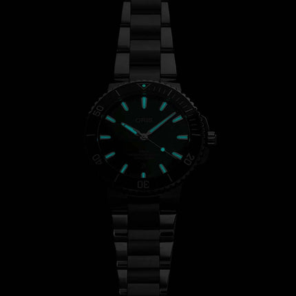 Oris Aquis Date 01-733-7789-4157-07-8-23-04PEB Green Dial Stainless Steel Strap