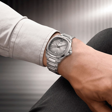 MIDO Multifort TV Big Date M049.526.44.081.00 Men Silver Dial Titanium Strap