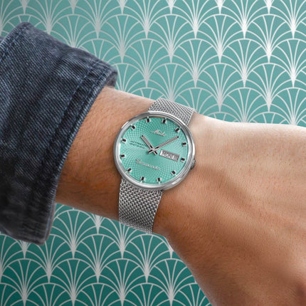 MIDO Commander M8429.4.25.11 1959 Datoday Automatic Turquoise Dial Mesh Strap