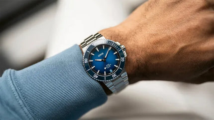 Oris Aquis Date 01-400-7790-4135-07-8-23-02PEB Calibre 400 Blue Dial Stainless Steel Strap