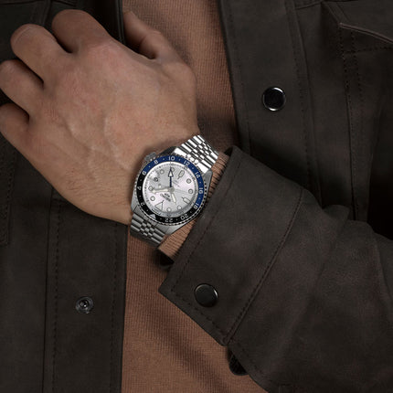 Seiko 5 Sports SSK033K1 SKX Series Automatic GMT Silver Dial Stainless Steel Strap