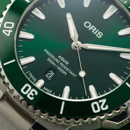 Oris Aquis Date 01-733-7789-4157-07-8-23-04PEB Green Dial Stainless Steel Strap