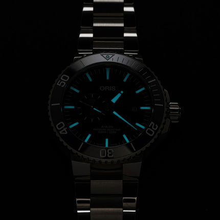 Oris Aquis 01-743-7733-4155-07-8-24-05PEB Divers Small Second Date Blue Dial Stainless Steel Strap