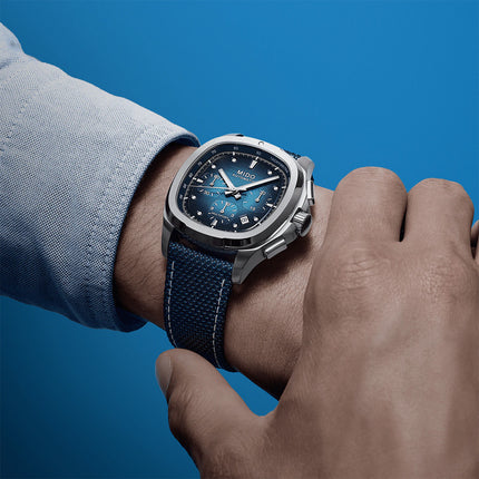 MIDO Multifort TV M049.527.11.041.00 Men Chronograph Blue Dial Stainless Steel Strap + Extra Strap