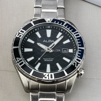 Alba Active AG8K33X1 Men Black Dial Stainless Steel Strap