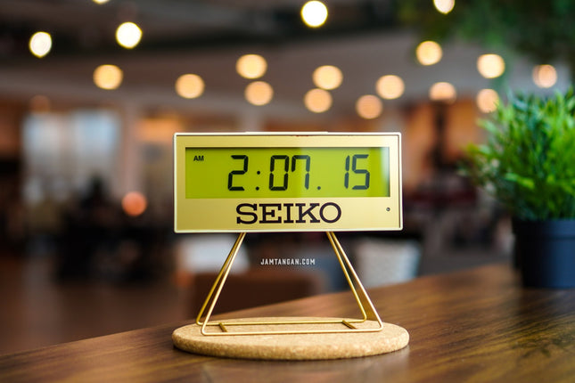 Seiko Alarm Clock QHL084 17.6cm Digital Dial Gold