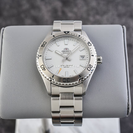 Orient Mako 40 RA-AC0Q03S Men Silver Dial Stainless Steel Strap