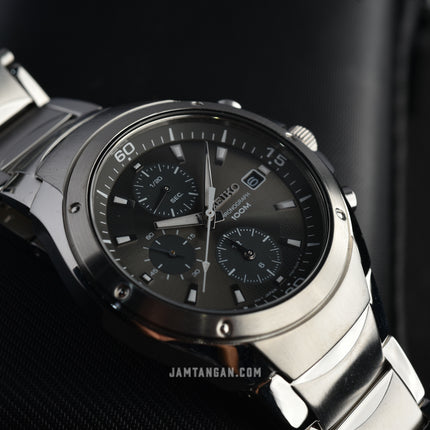 Seiko Chronograph SND779P1 Grey Dial Stainless Steel Strap