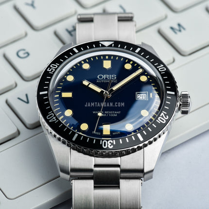 Oris Divers 01-733-7720-4055-07-8-21-18 Sixty-Five Blue Dial Stainless Steel Strap