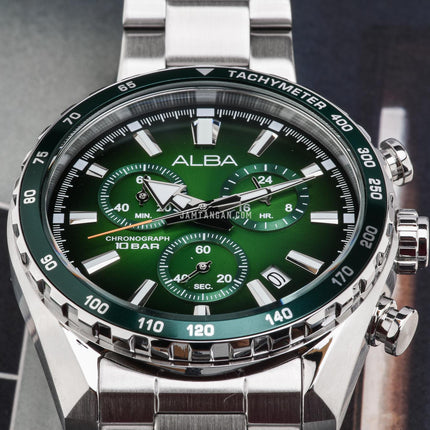 Alba Signa AX7007X1 Men Chronograph Green Dial Stainless Steel Strap